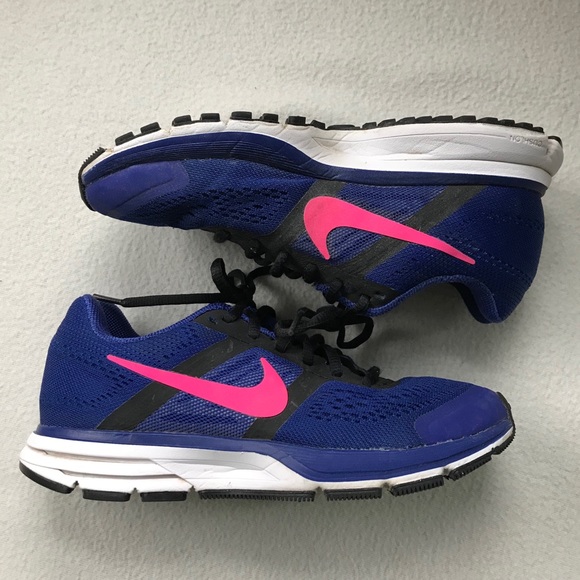 royal blue nike shoes womens